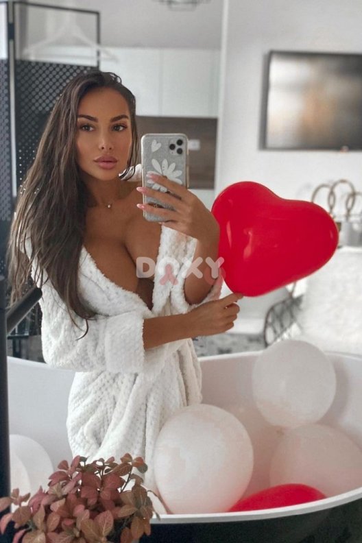 Фотография номер 8 - проститутки Кристина 22 года, город Москва Фотография номер 8 - Кристина, 22 года